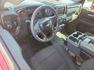 Chevrolet Silverado 1500 2020 4x2 Custom 4p Cabina Completa Estándar 5.8 ft. SB