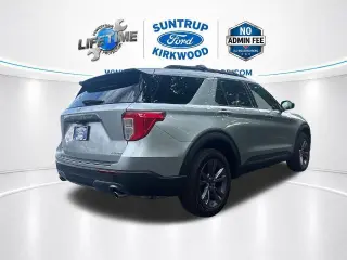 Ford Explorer 2024 AWD XLT 4p SUV