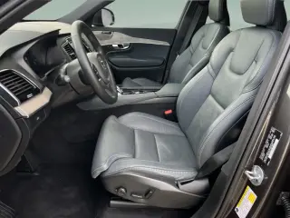 Volvo XC90 2024 AWD B6 Ultimate Tema Brillante 7 Pasajeros 4p SUV