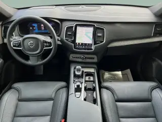 Volvo XC90 2024 AWD B6 Ultimate Tema Brillante 7 Pasajeros 4p SUV