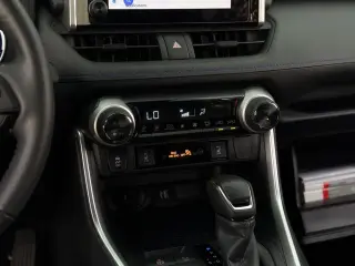 Toyota RAV4 Hybrid 2024 AWD SE SUV 4p