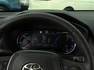 Toyota RAV4 Hybrid 2024 AWD SE SUV 4p