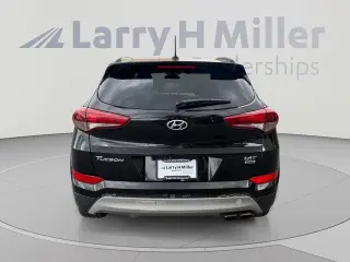 Hyundai TUCSON 2017 AWD Night 4p SUV