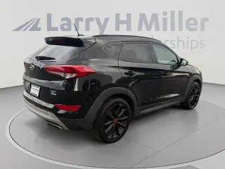 Hyundai TUCSON 2017 AWD Night 4p SUV