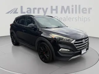 Hyundai TUCSON 2017 AWD Night 4p SUV