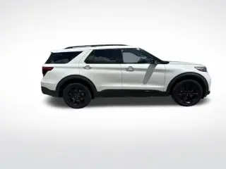 Ford Explorer 2024 AWD ST 4p SUV