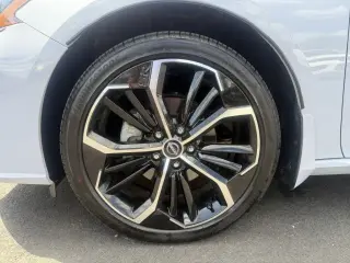 Nissan Altima 2023 AWD 2.5 SR 4dr Sedan