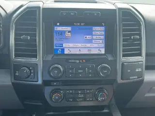 Ford F-150 2018 4x4 XLT 4p SuperCrew 5.5 ft. SB