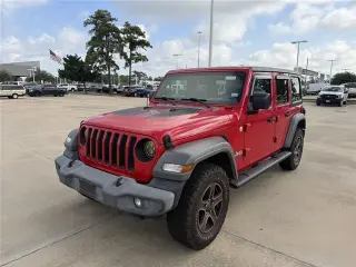 Jeep Wrangler Unlimited 2018 4x4 Sport 4p SUV (lanzamiento de mitad de año)