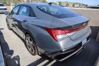 Hyundai ELANTRA Hybrid 2024 Limited 4p Sedan