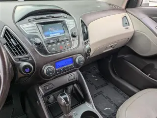 Hyundai TUCSON 2015 Limited 4p SUV