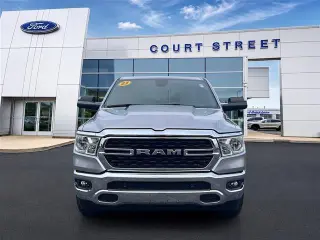 Ram 1500 2023 4x4 Lone Star 4p Camioneta Cabina Extendida 5.6 pies ST
