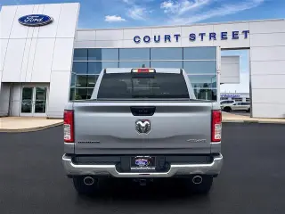 Ram 1500 2023 4x4 Lone Star 4p Camioneta Cabina Extendida 5.6 pies ST