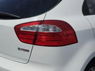Kia Rio 5 Puertas 2012 SX 4p Vagón