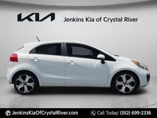 Kia Rio 5 Puertas 2012 SX 4p Vagón
