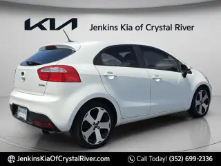 Kia Rio 5 Puertas 2012 SX 4p Vagón