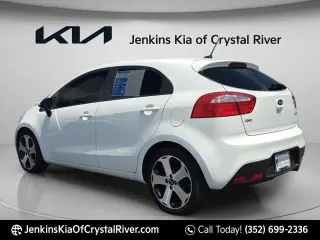 Kia Rio 5 Puertas 2012 SX 4p Vagón