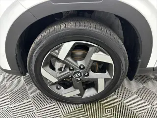 Hyundai VENUE 2025 SEL 4p Crossover