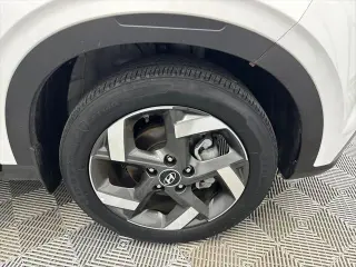 Hyundai VENUE 2025 SEL 4p Crossover