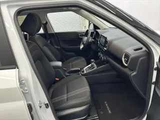 Hyundai VENUE 2025 SEL 4p Crossover