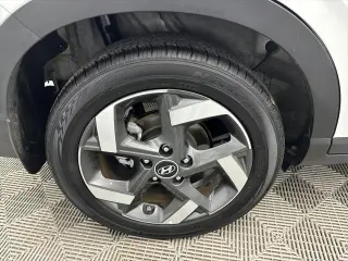 Hyundai VENUE 2025 SEL 4p Crossover