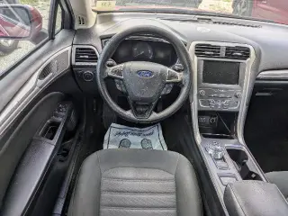 Ford Fusion 2020 SE 4p Sedan