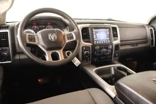 Ram 1500 Classic 2023 4x4 SLT 4dr Crew Cab 5.5 ft. SB Pickup