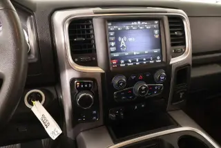 Ram 1500 Classic 2023 4x4 SLT 4dr Crew Cab 5.5 ft. SB Pickup
