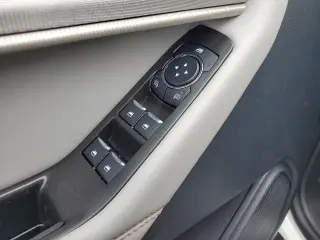 Ford Explorer 2026 AWD Active 4p SUV