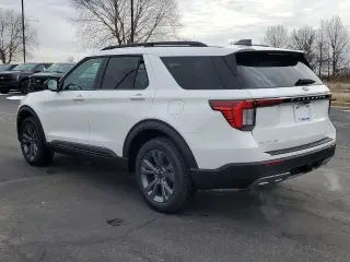 Ford Explorer 2026 AWD Active 4p SUV
