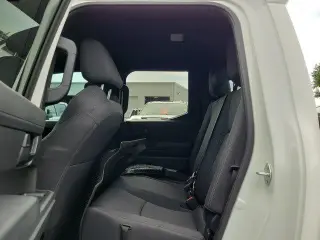 Toyota Tacoma 2024 4x4 SR5 4p Doble Cabina 5.0 ft CB