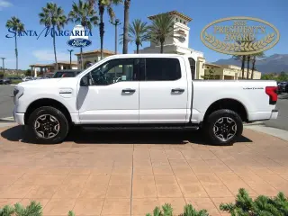 Ford F-150 Lightning 2023 AWD XLT 4p SuperCrew 5.5 ft. SB