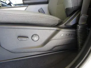 Ford F-150 Lightning 2023 AWD XLT 4p SuperCrew 5.5 ft. SB
