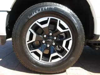Ford F-150 Lightning 2023 AWD XLT 4p SuperCrew 5.5 ft. SB