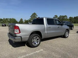 Ram 1500 2020 4x2 Big Horn 4p Cabina Completa 5.6 pies ST Camioneta