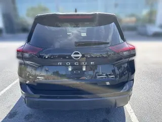 Nissan Rogue 2025 SV 4p Crossover