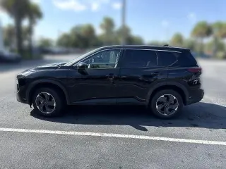 Nissan Rogue 2025 SV 4p Crossover