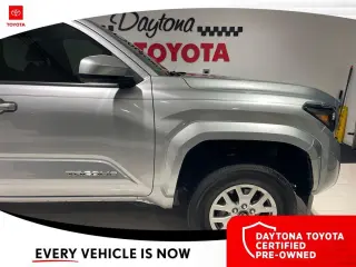 Toyota Tacoma 2024 4x4 SR5 4p Doble Cabina 5.0 ft SB