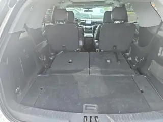 Ford Explorer 2023 AWD XLT 4dr SUV