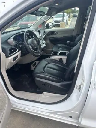 Chrysler Pacifica 2023 Touring L 4dr Mini-Van