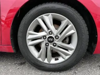 Hyundai ELANTRA Edición de Valor 2020 4p Sedan