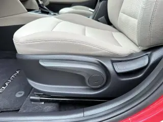 Hyundai ELANTRA Edición de Valor 2020 4p Sedan