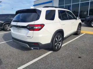Honda Pilot 2024 Touring 4p SUV