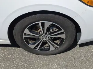 Nissan Sentra 2023 SV Sedán 4p.