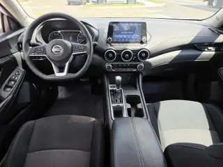 Nissan Sentra 2023 SV Sedán 4p.