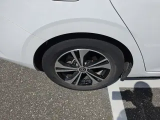 Nissan Sentra 2023 SV Sedán 4p.