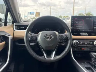 Toyota RAV4 2022 Limited 4p SUV