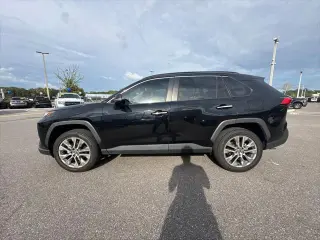 Toyota RAV4 2022 Limited 4p SUV