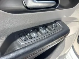 Chrysler Pacifica 2020 Touring L 4p Minivan