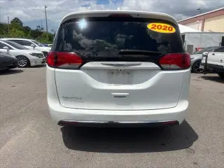 Chrysler Pacifica 2020 Touring L 4p Minivan